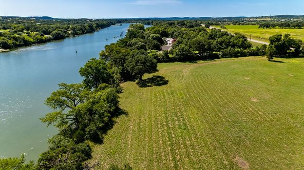 2511 Bandera Hwy, Kerrville, TX 78028